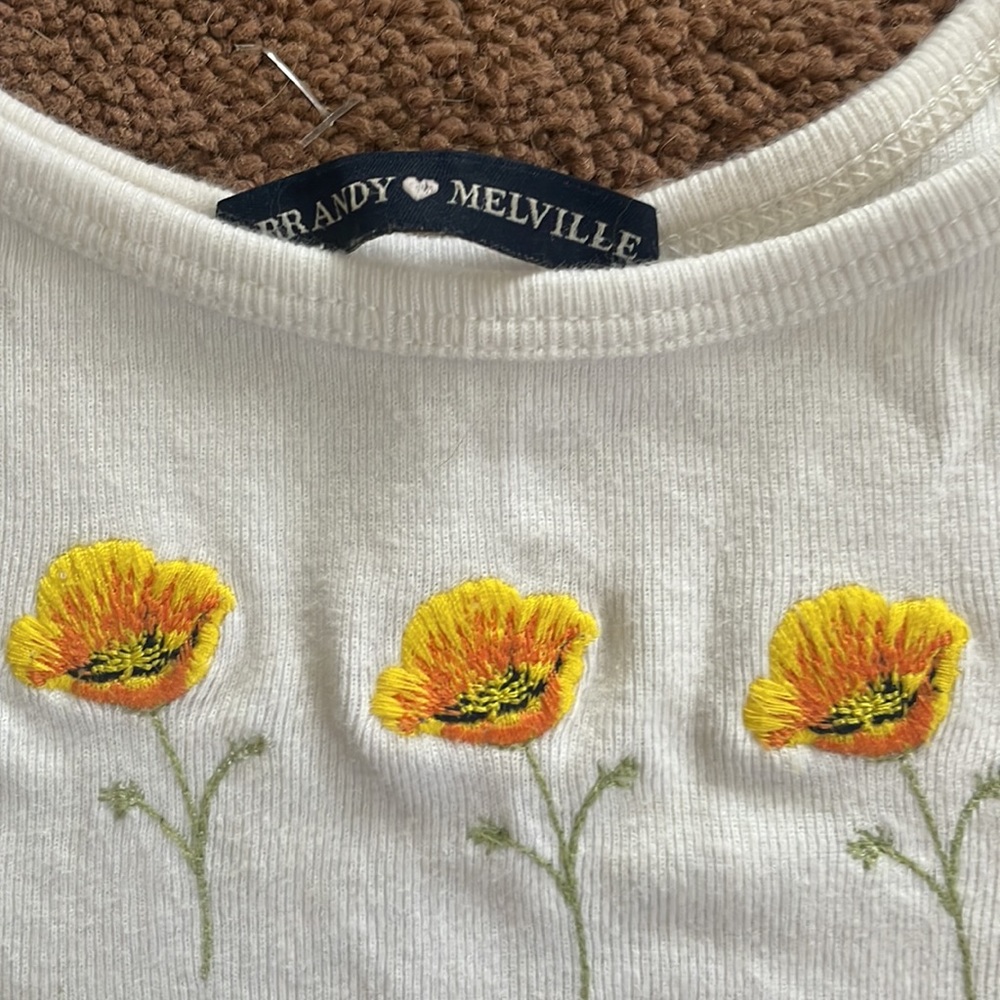 brandy Cropped Embroidered Tank Top - Picture 3 of 3